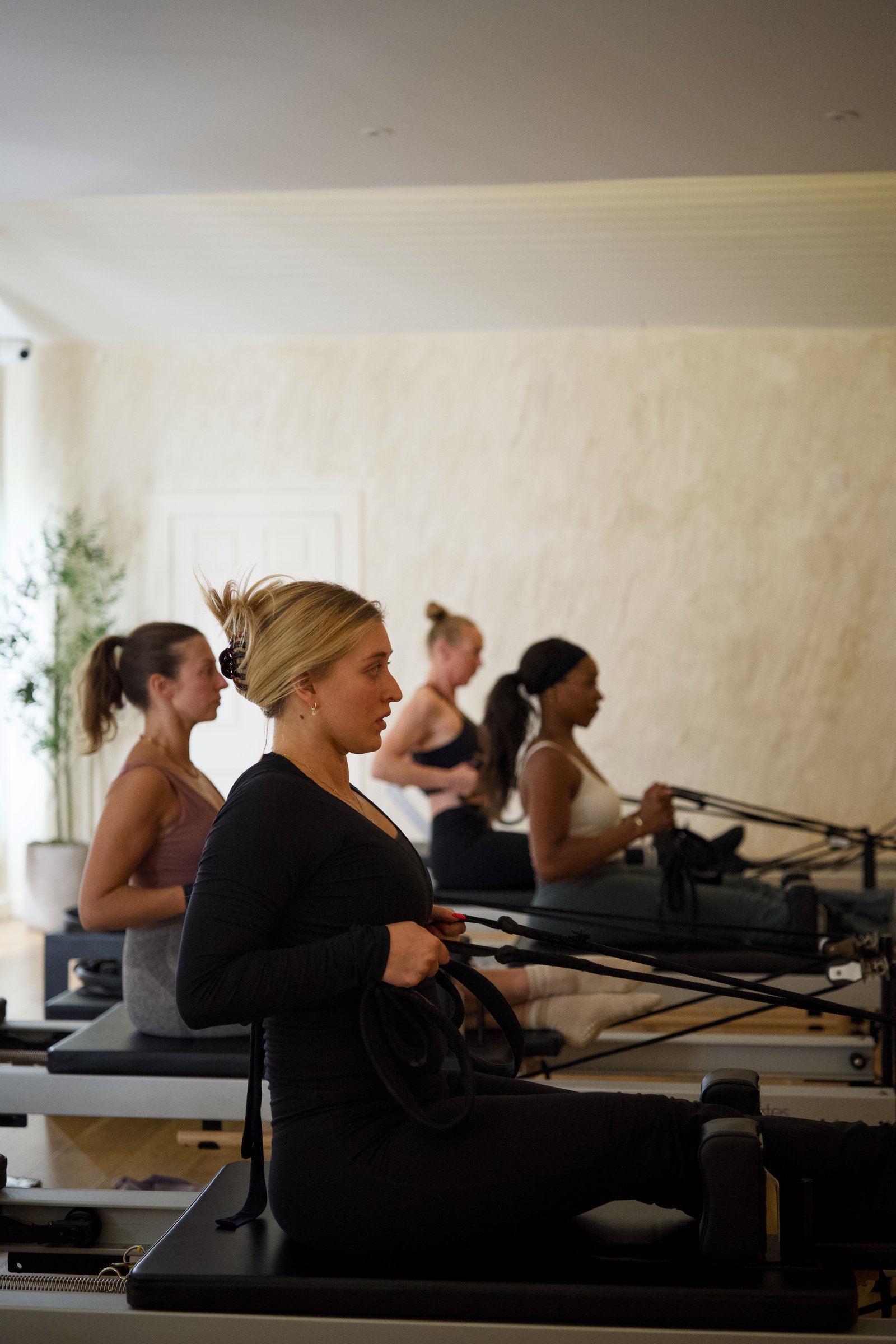 Studio 281 reformer pilates session, seventh angle